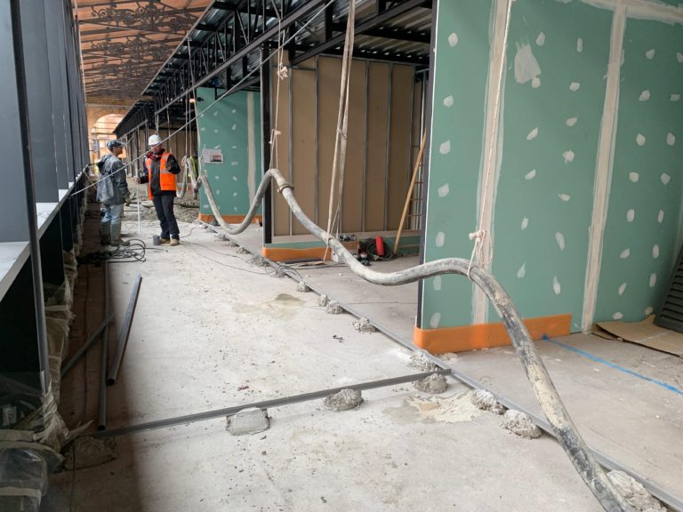 Proyección de mortero en obra